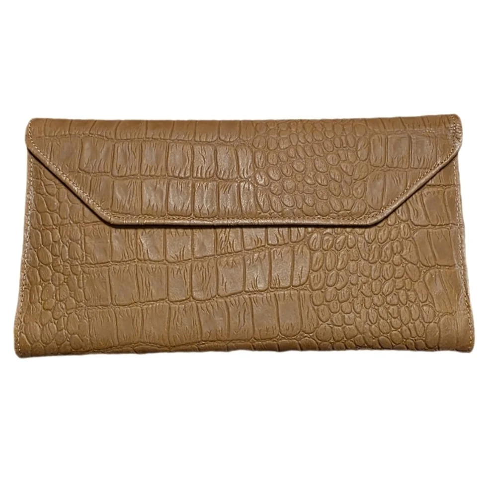 Buxton Vintage Tan Crocodile Embossed Top Grain Cowhide Slim Clutch Wallet